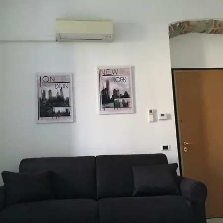 Station's Windows Apartment La Spezia