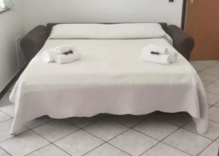 Station's Windows Apartment *