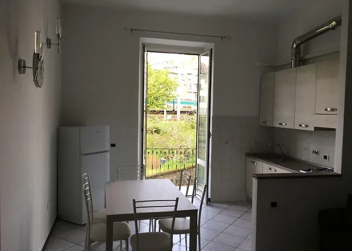 Station's Windows Apartment