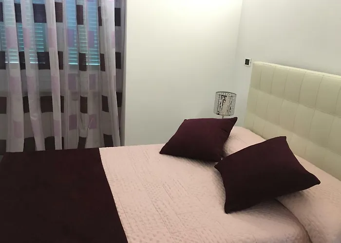 Apartment Station's Windows La Spezia